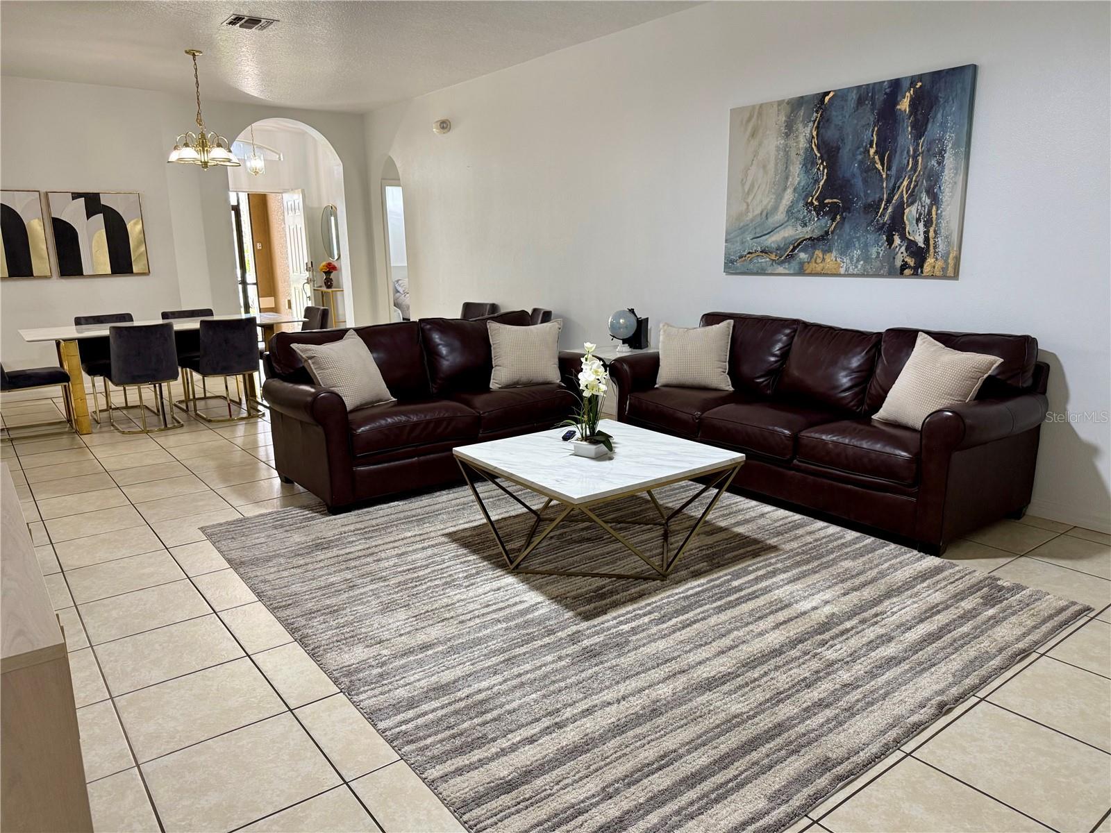 255 Magical Way Property Photo 6