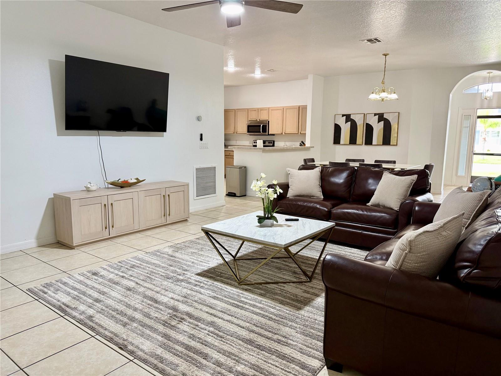 255 Magical Way Property Photo 10