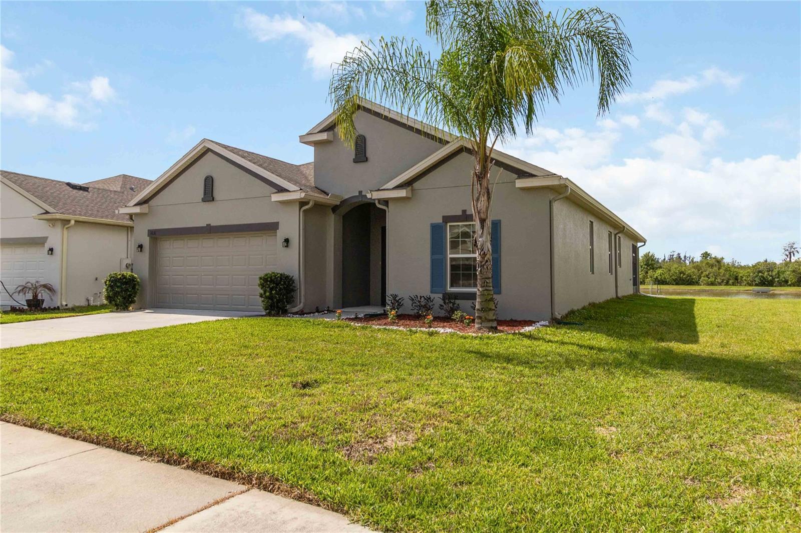 1651 Chatsworth Cir Property Photo 3