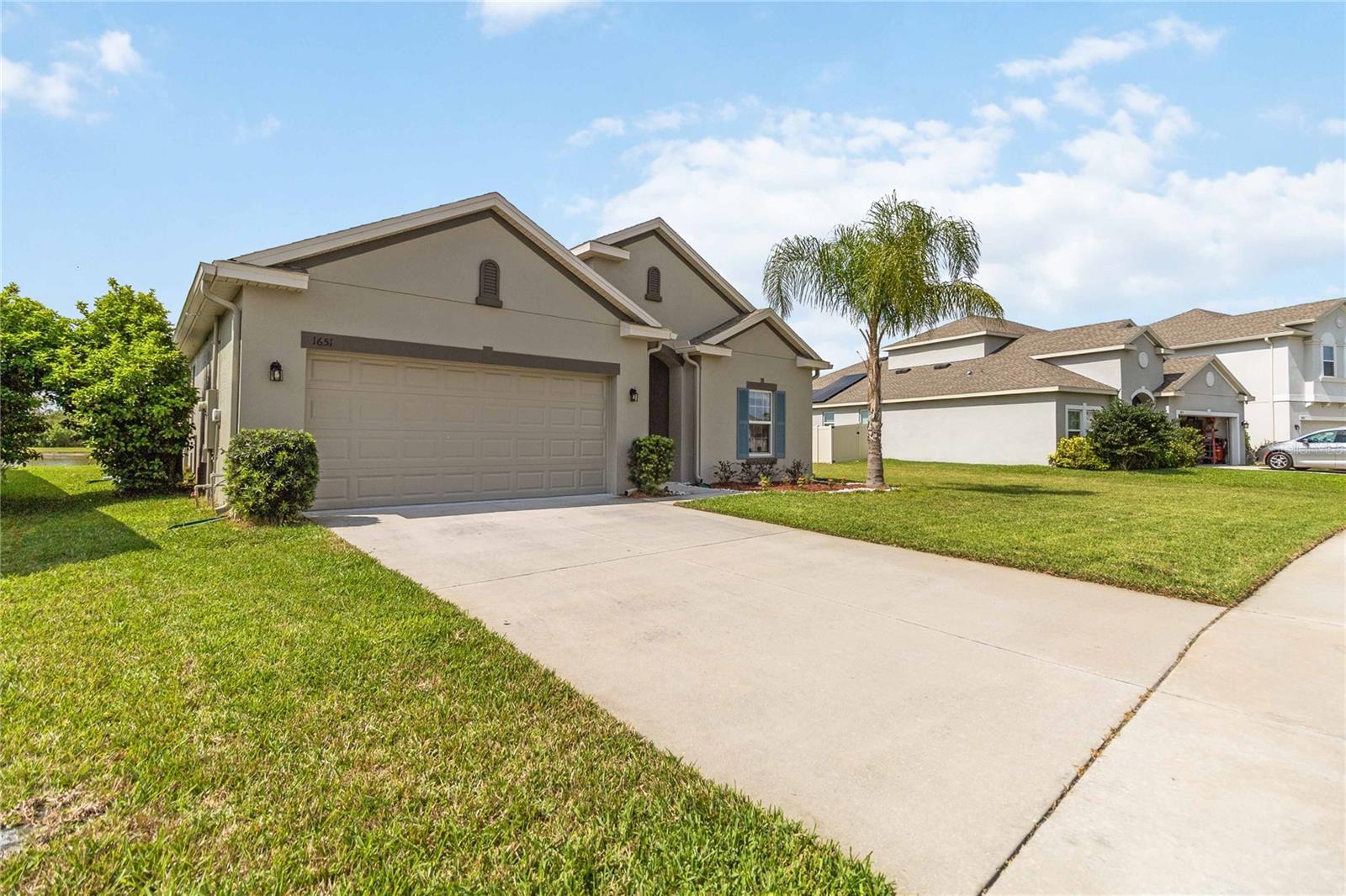 1651 Chatsworth Cir Property Photo 4