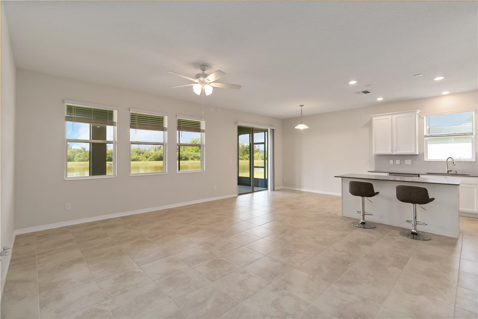 1651 Chatsworth Cir Property Photo 6