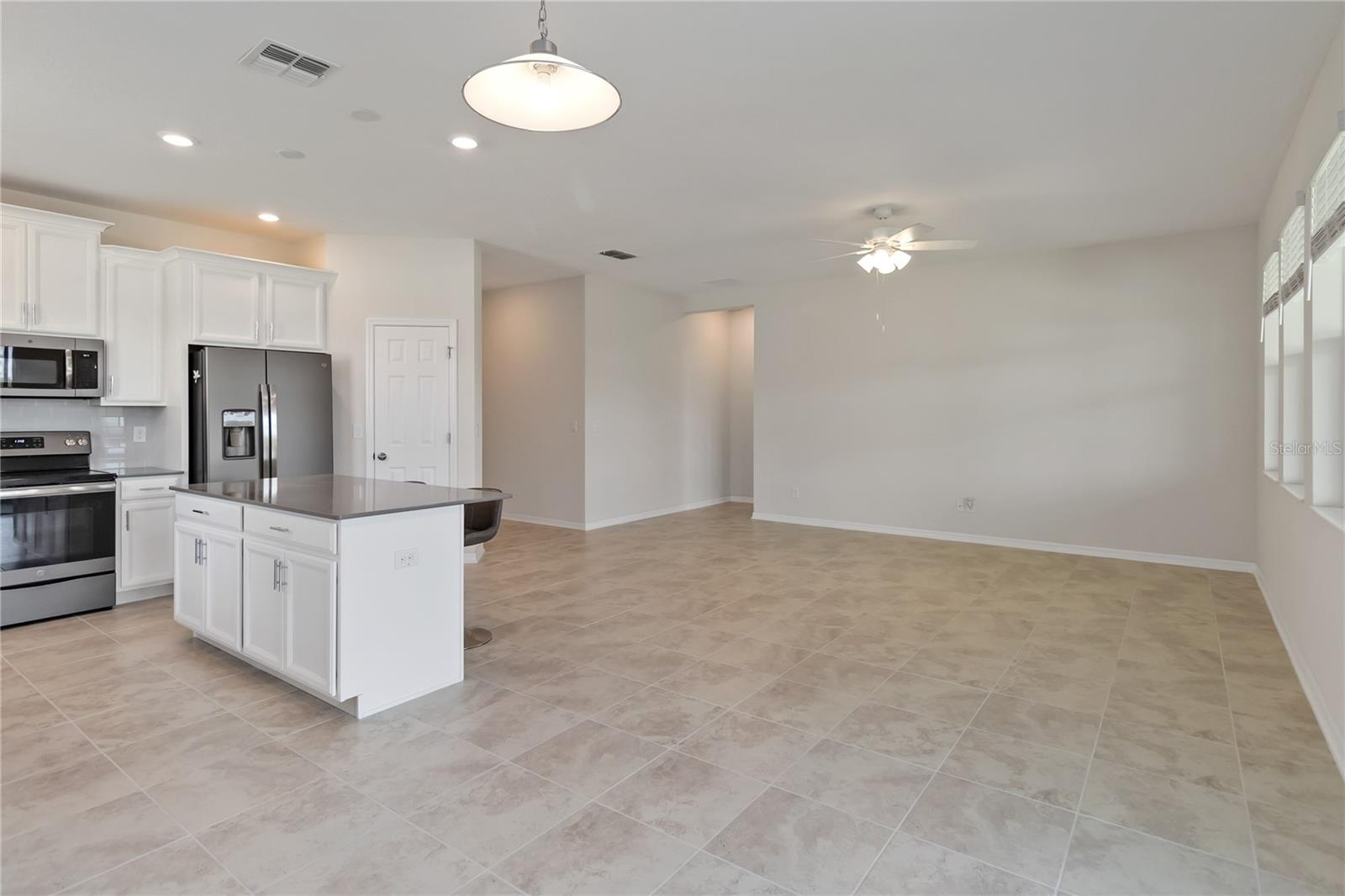 1651 Chatsworth Cir Property Photo 8