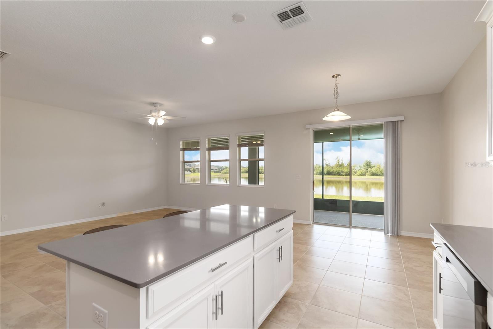 1651 Chatsworth Cir Property Photo 11