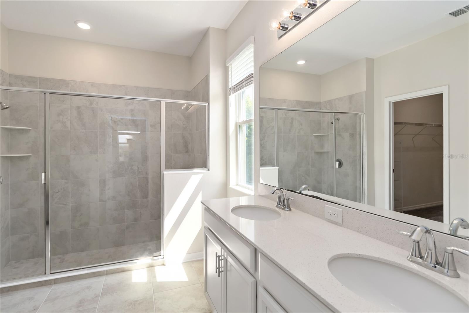1651 Chatsworth Cir Property Photo 15