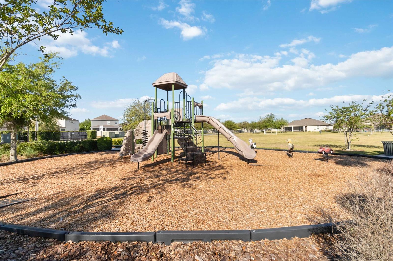 1651 Chatsworth Cir Property Photo 36