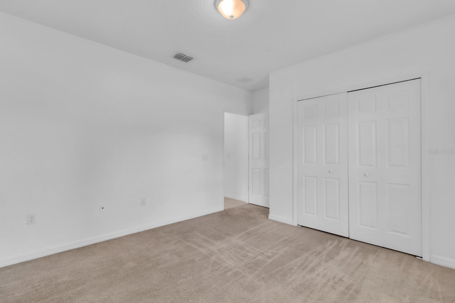3851 Gulf Shore Cir Property Photo 13