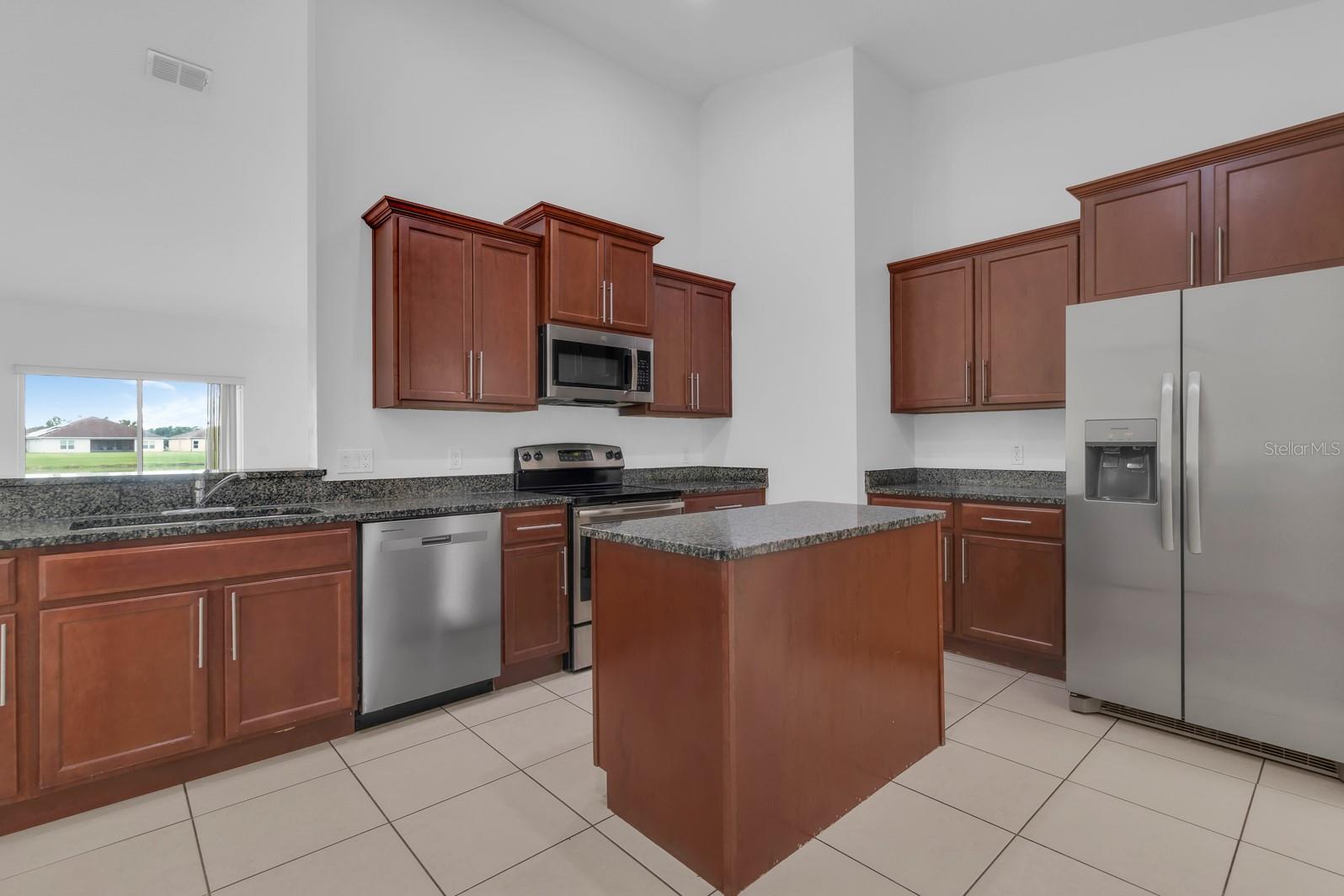 3851 Gulf Shore Cir Property Photo 34