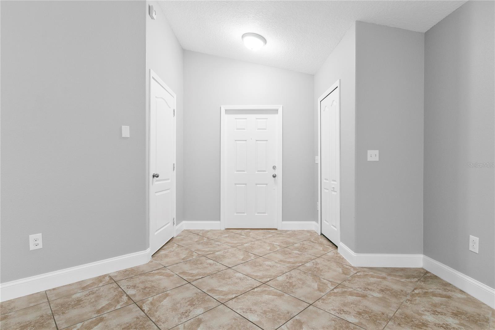 15407 Lost Creek Ln Property Photo 8