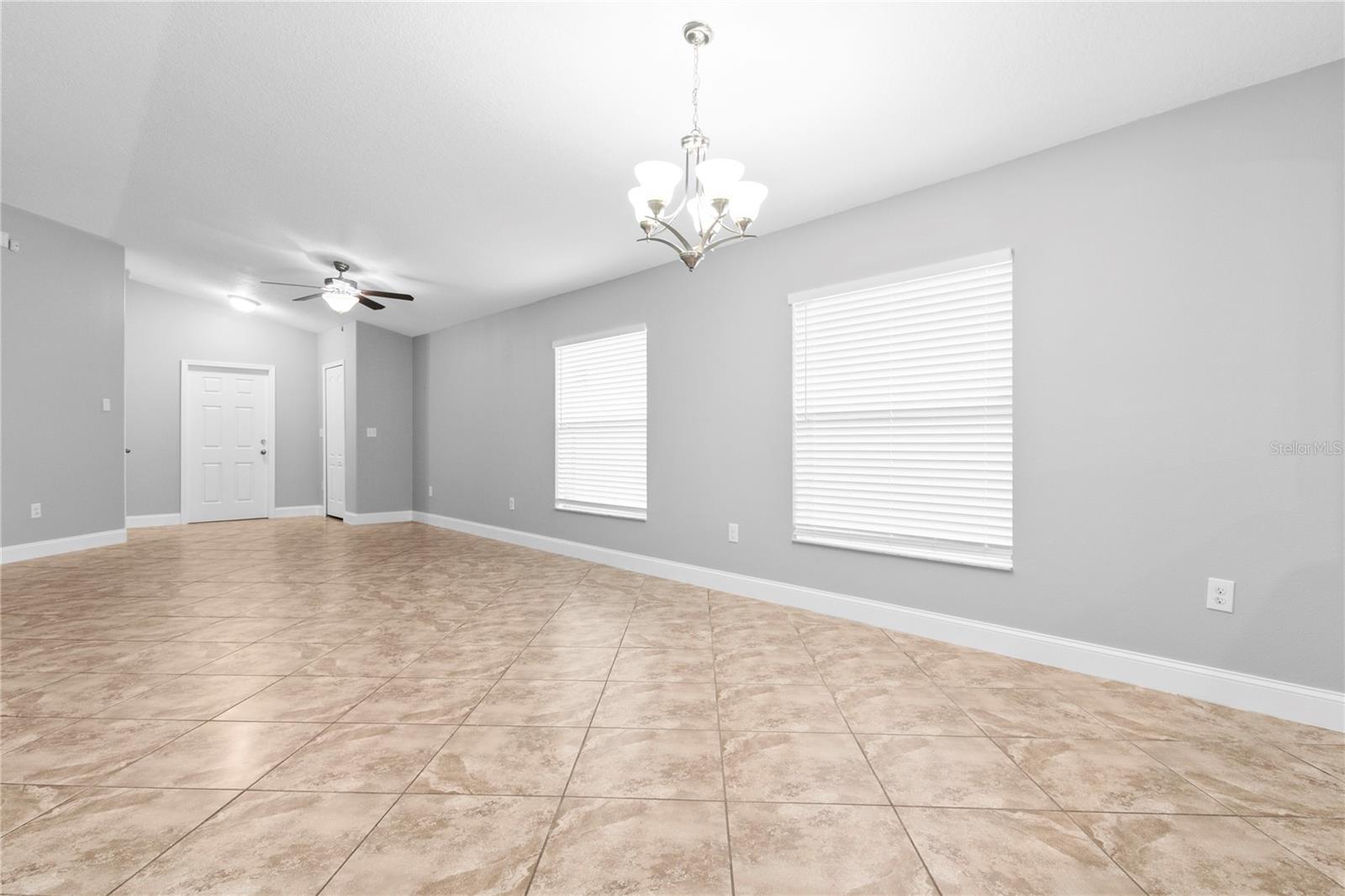 15407 Lost Creek Ln Property Photo 10