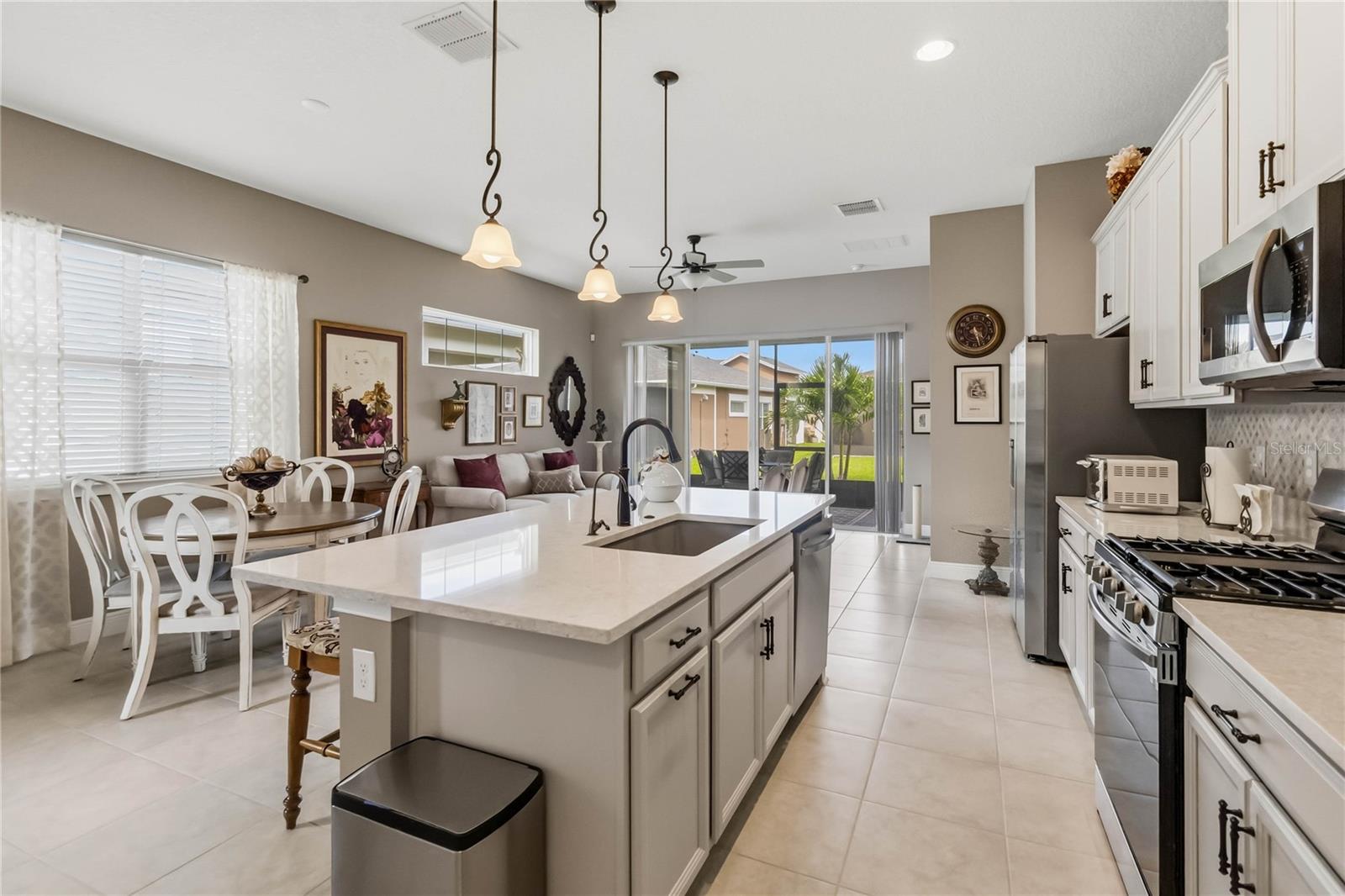 2344 Datura Loop Property Photo 12