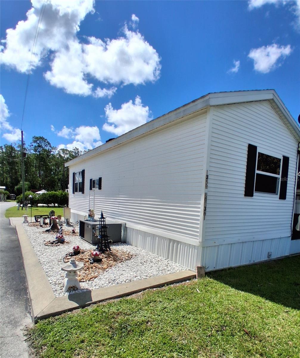 1359 Shipwreck Ln Property Photo 14
