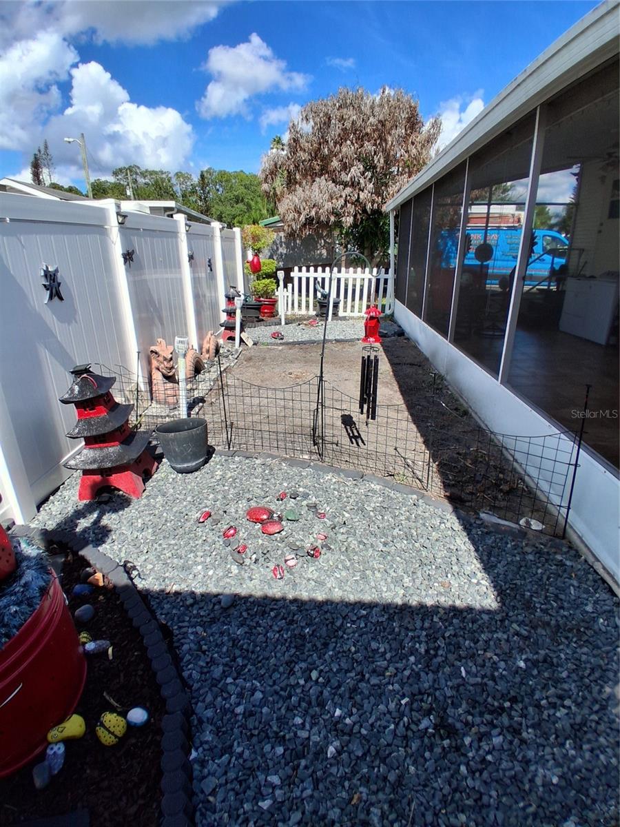 1359 Shipwreck Ln Property Photo 16