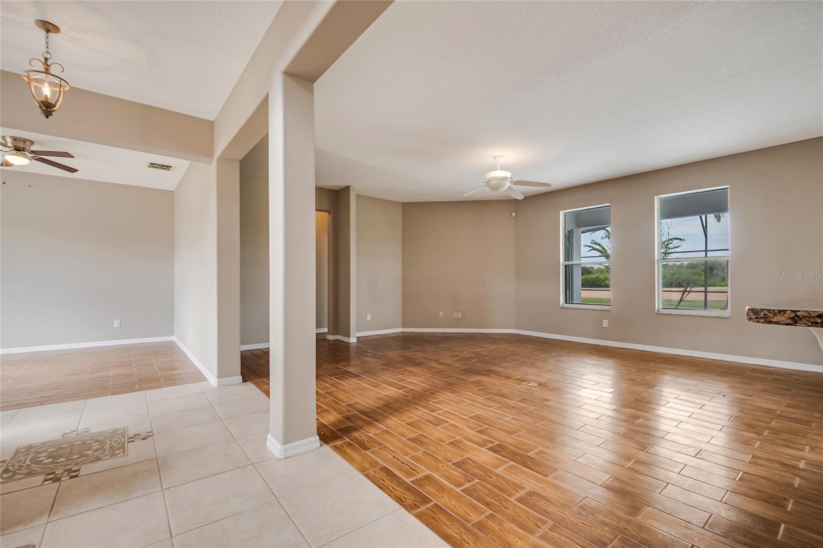 2321 The Oaks Blvd Property Photo 24