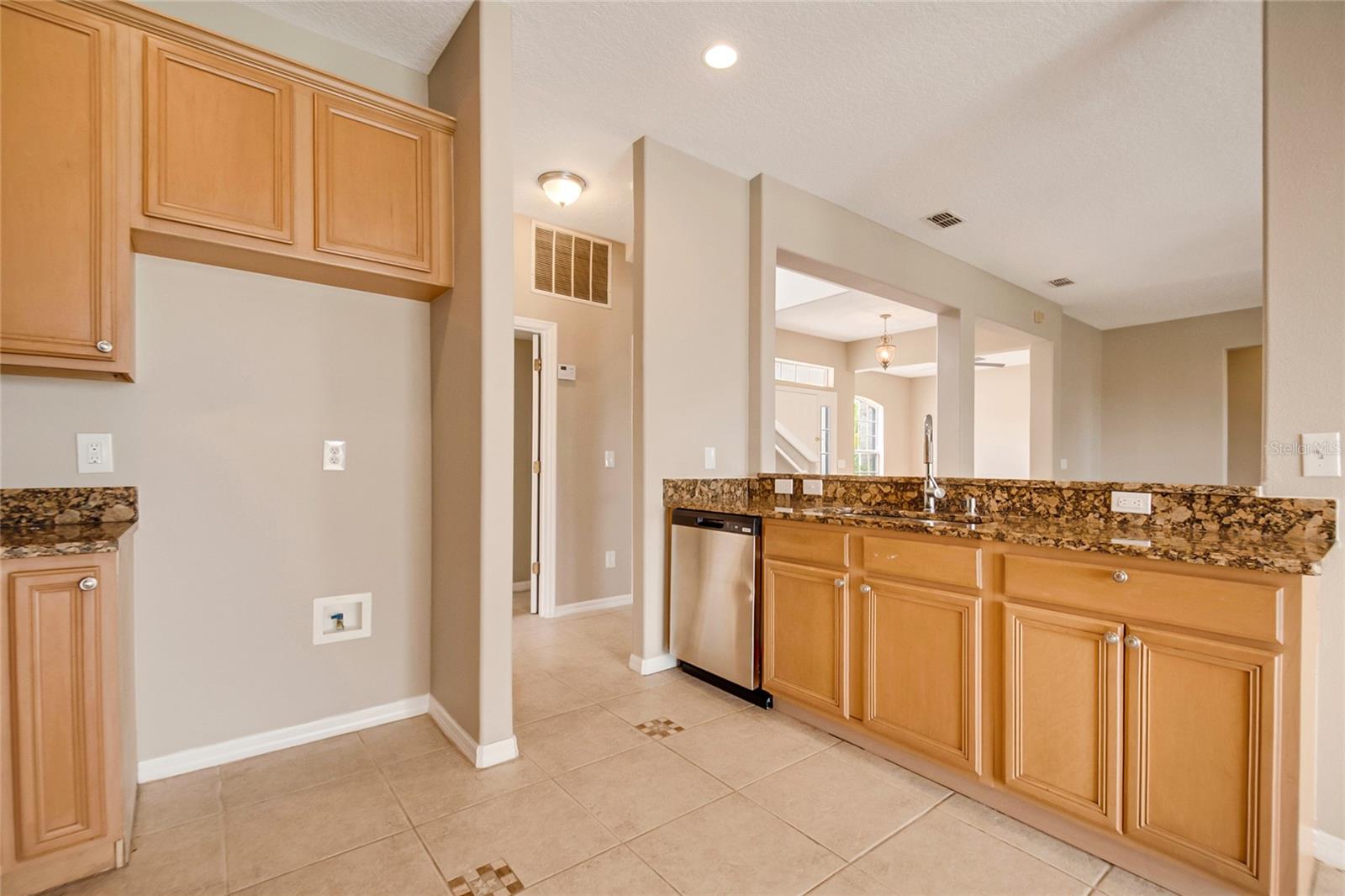 2321 The Oaks Blvd Property Photo 35