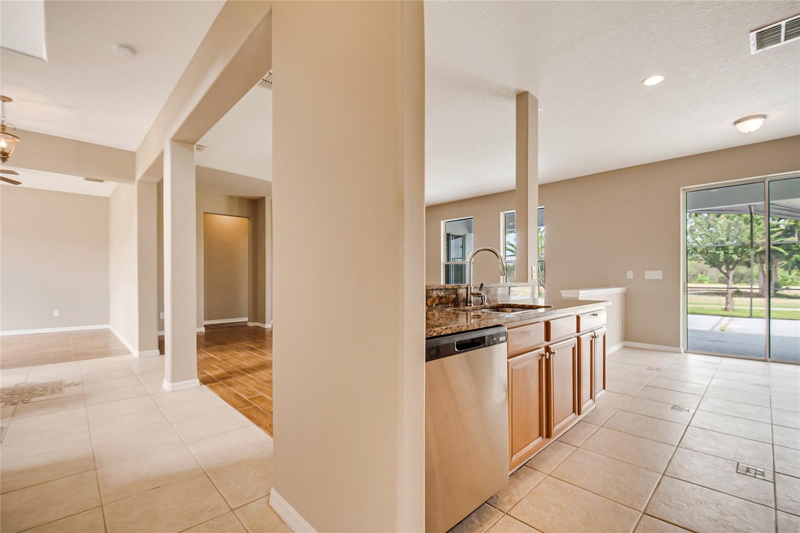 2321 The Oaks Blvd Property Photo 36
