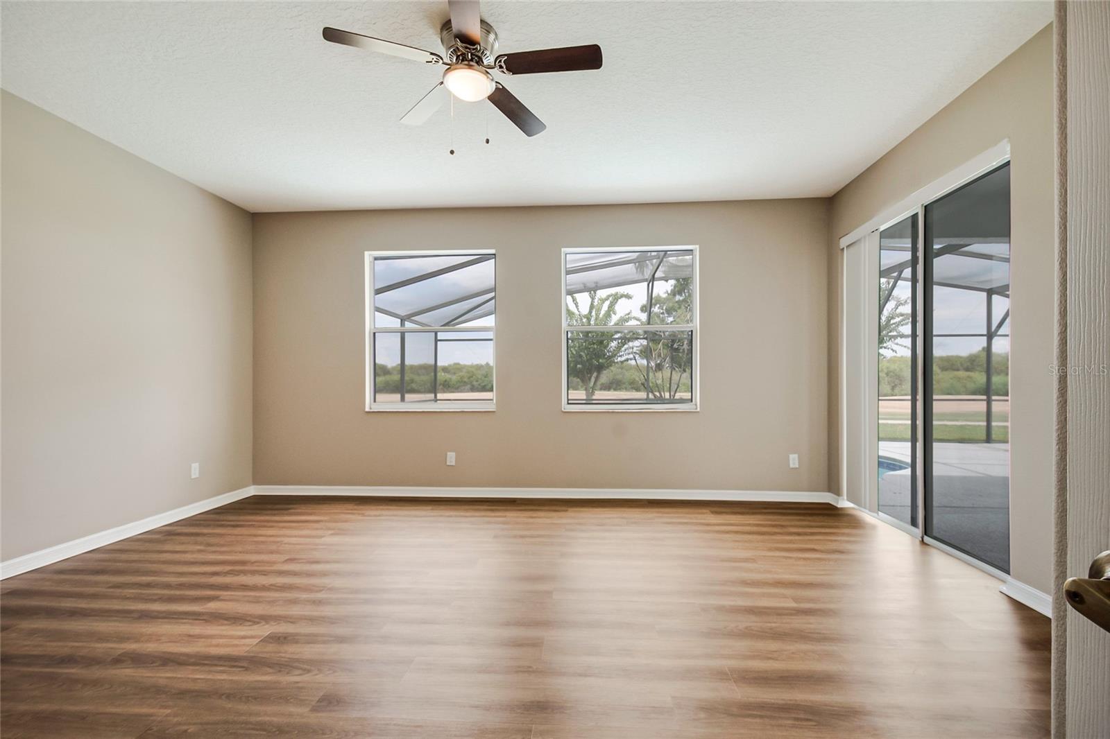 2321 The Oaks Blvd Property Photo 40