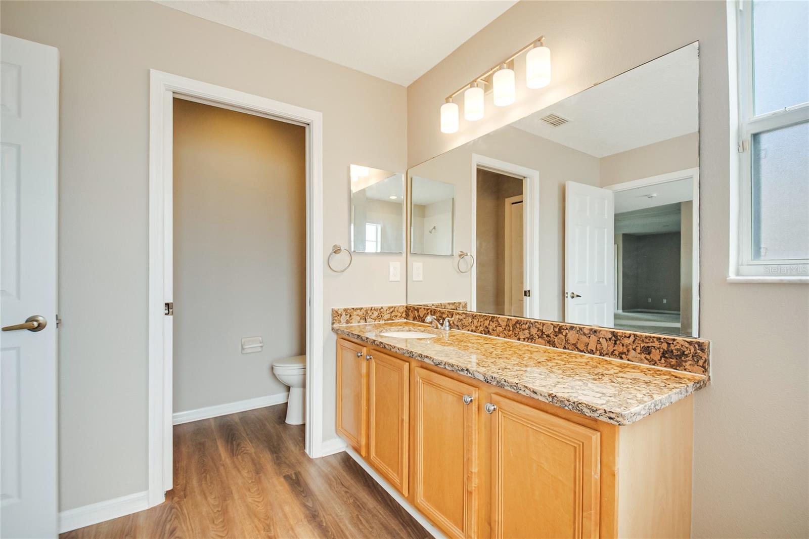 2321 The Oaks Blvd Property Photo 59