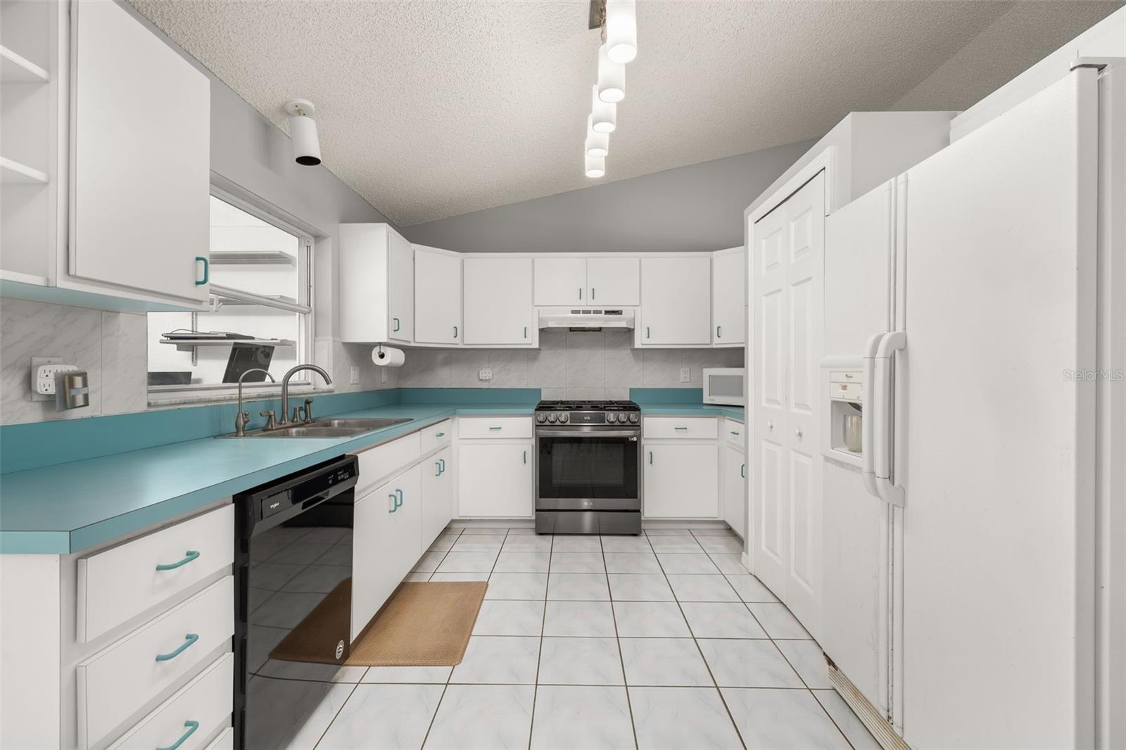 1299 Amador Ave Nw Property Photo 13