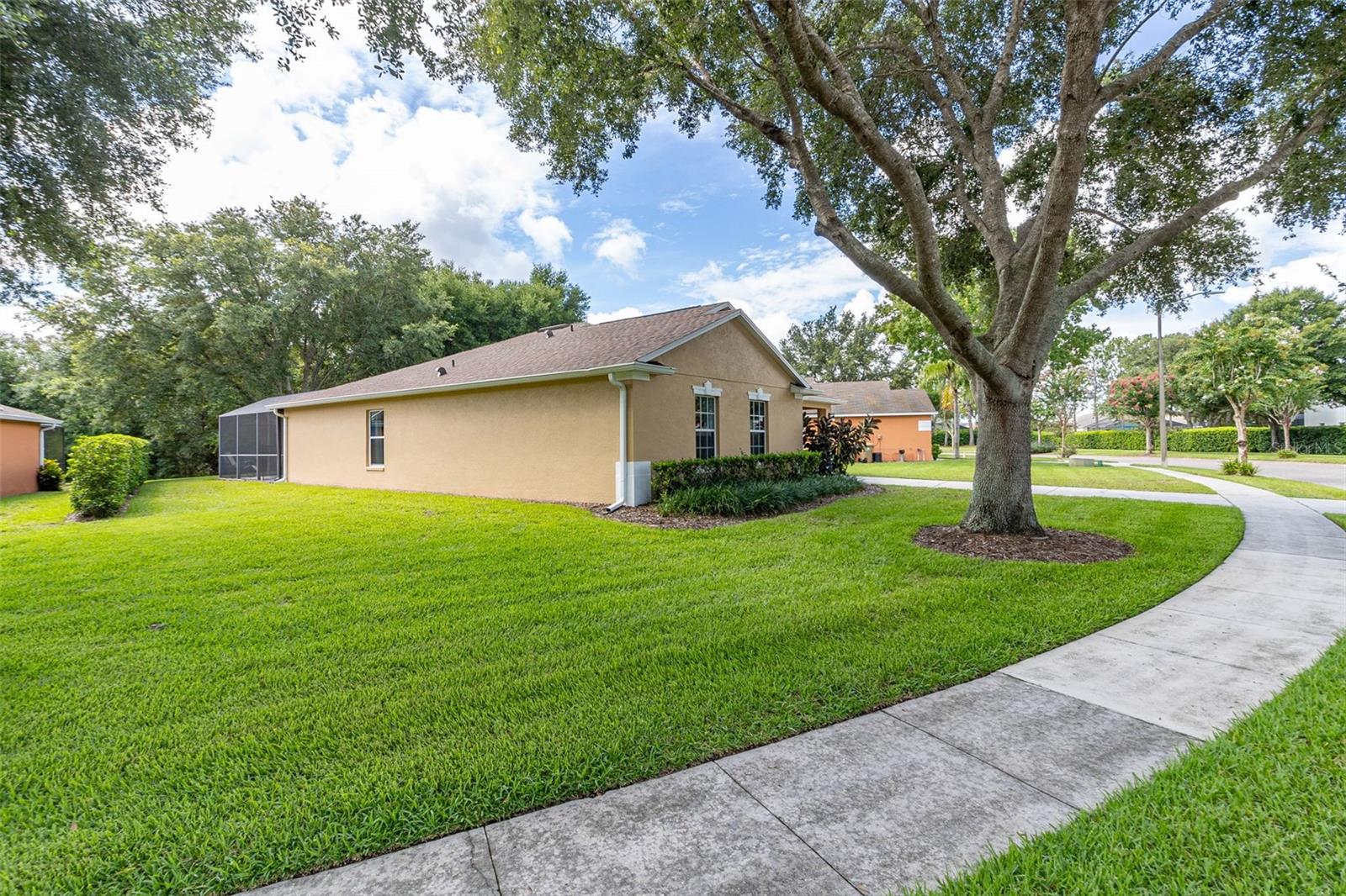 17506 Woodcrest Way Property Photo 7
