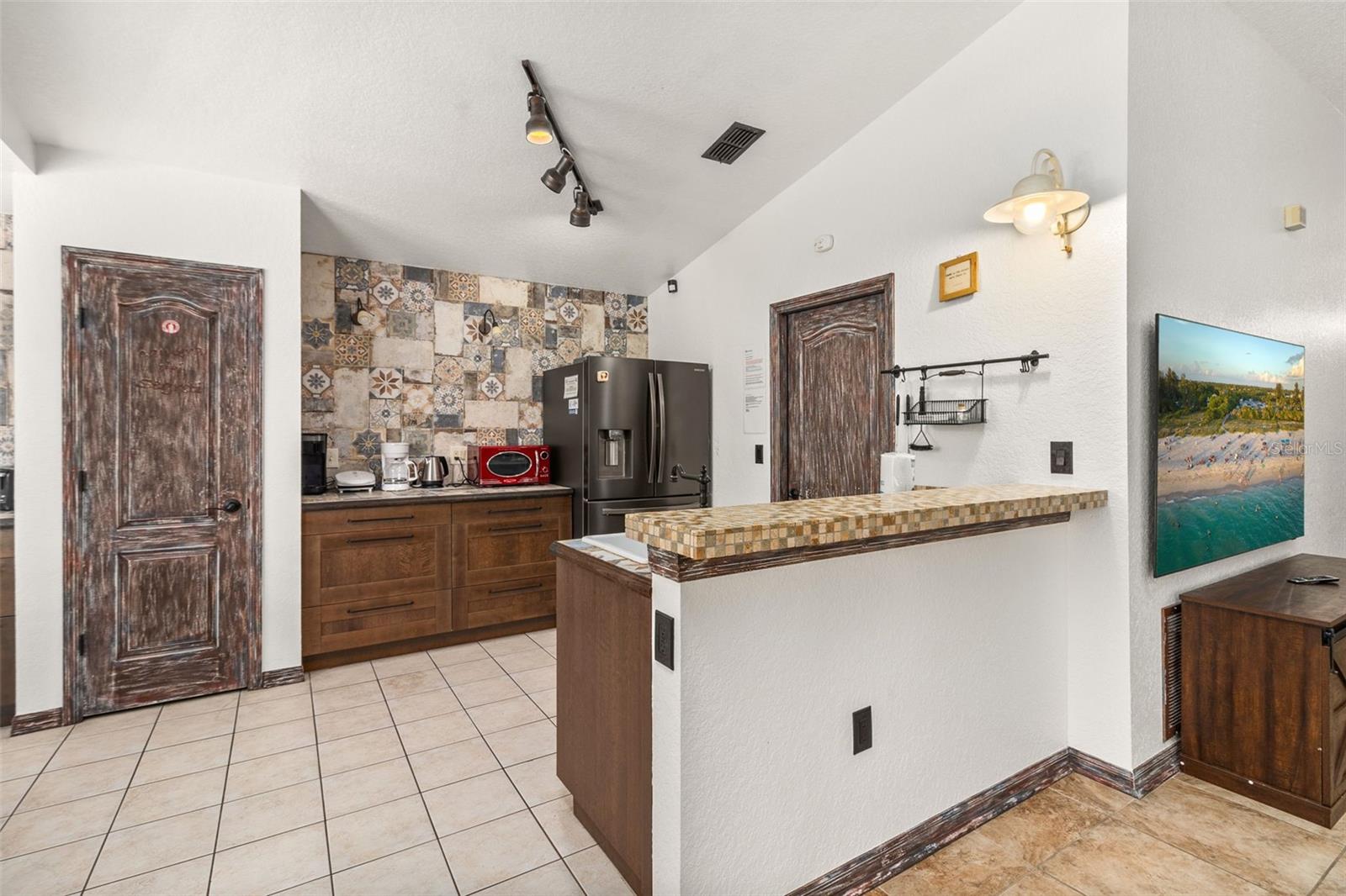 17506 Woodcrest Way Property Photo 17