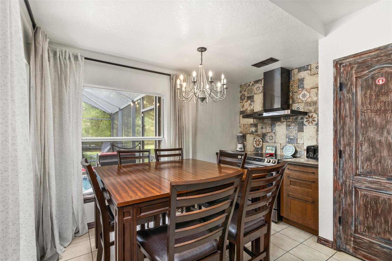 17506 Woodcrest Way Property Photo 21