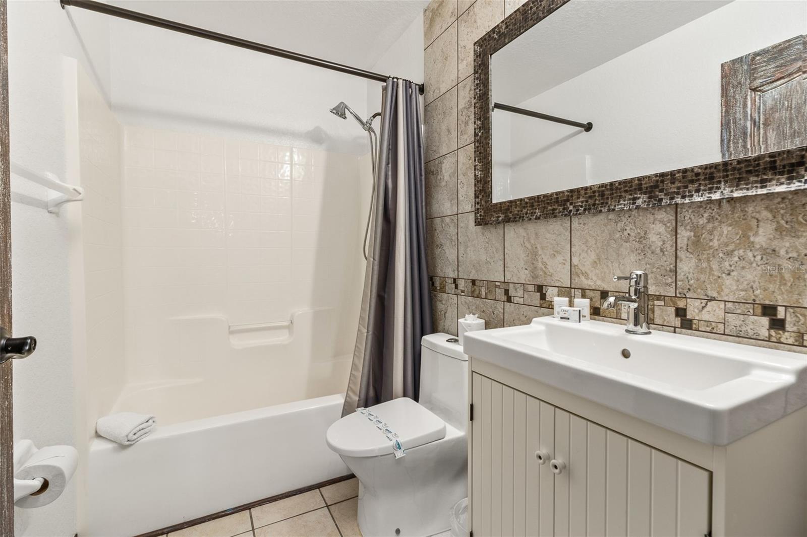17506 Woodcrest Way Property Photo 32