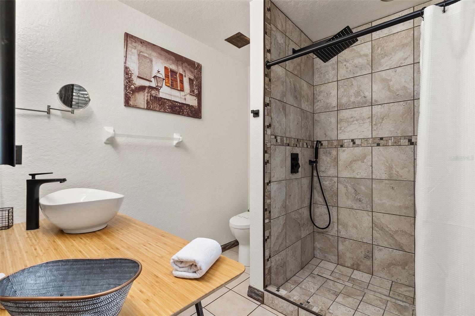 17506 Woodcrest Way Property Photo 38
