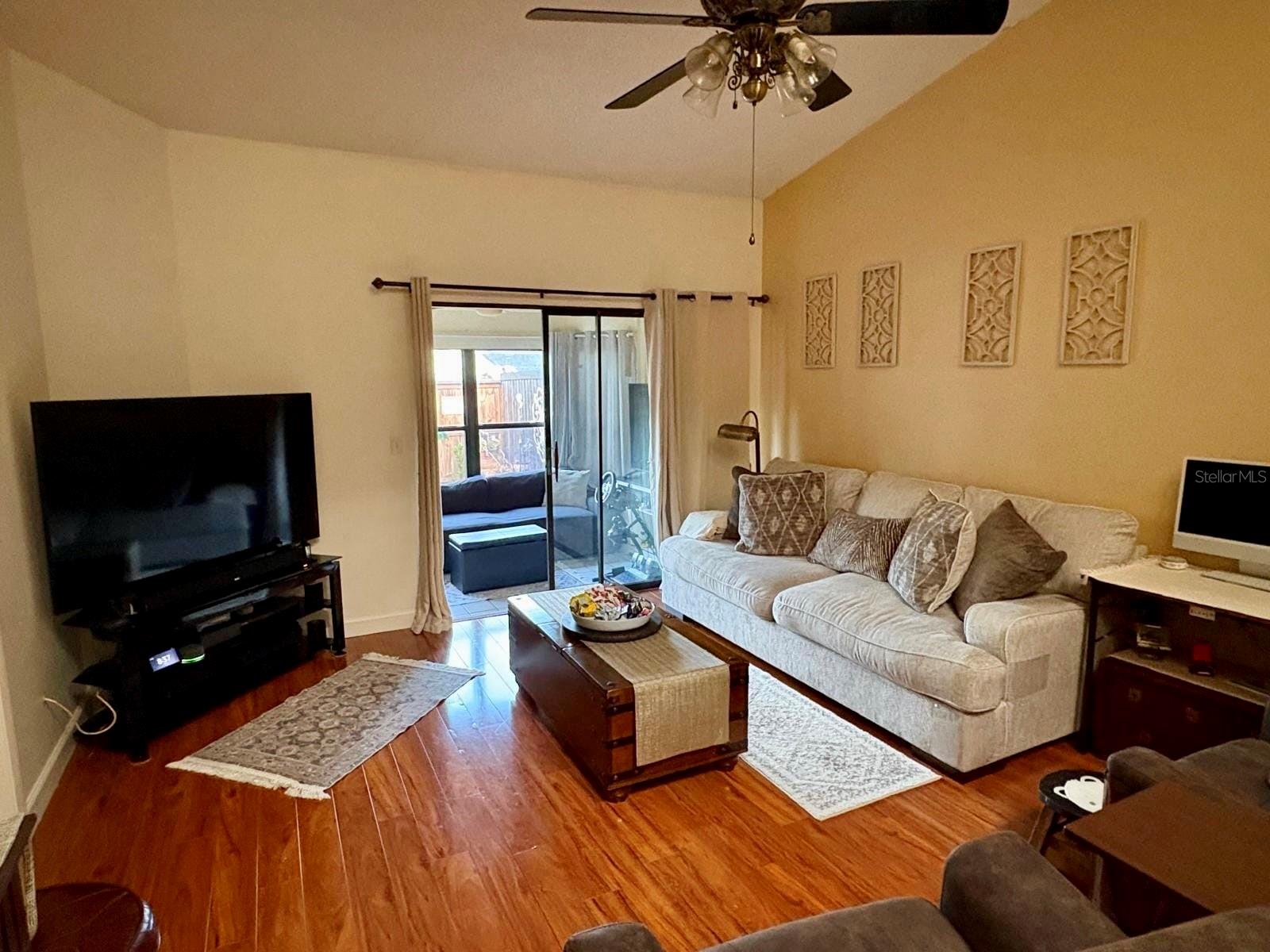2466 Alhambra St Property Photo 7