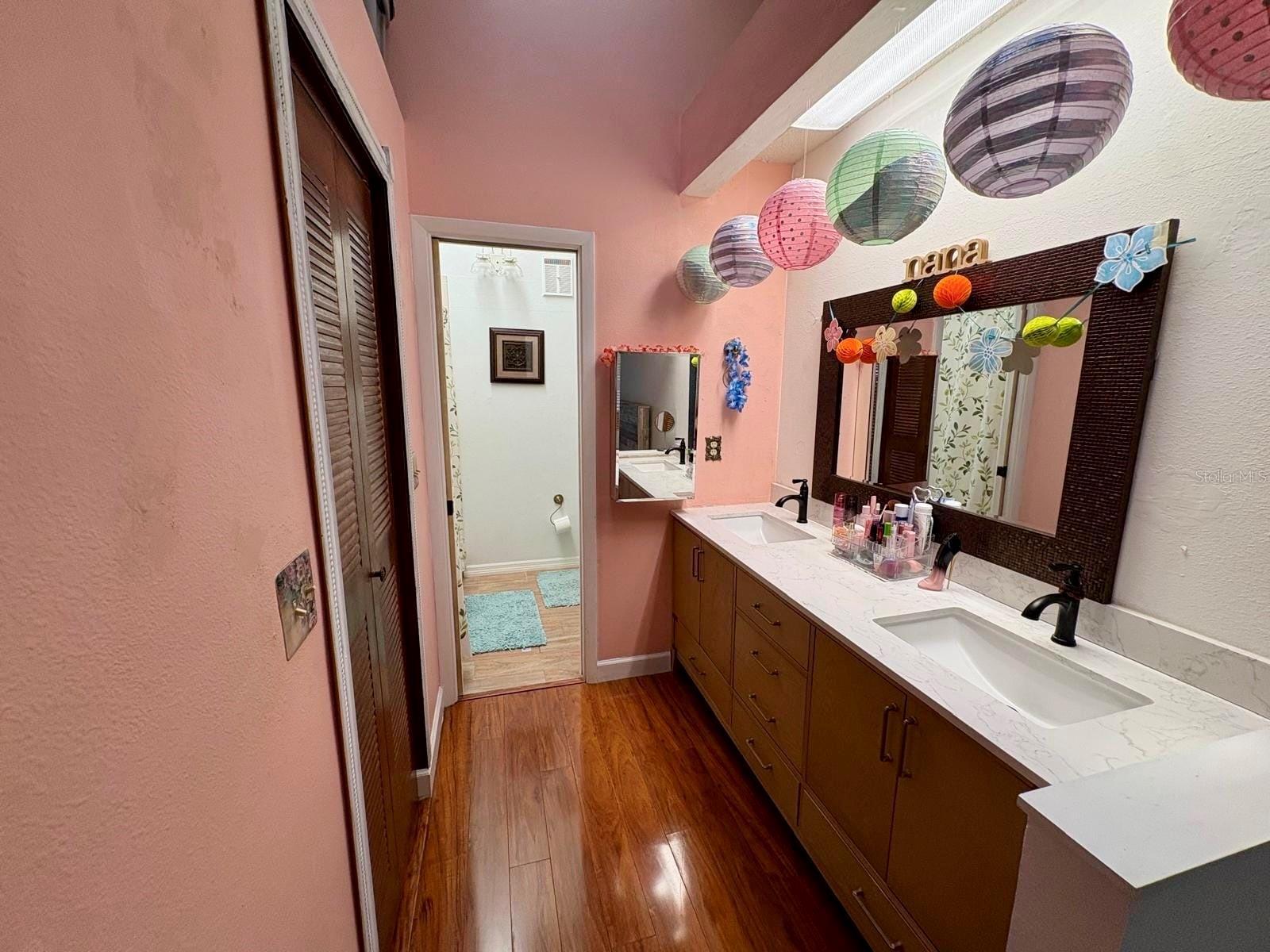 2466 Alhambra St Property Photo 9