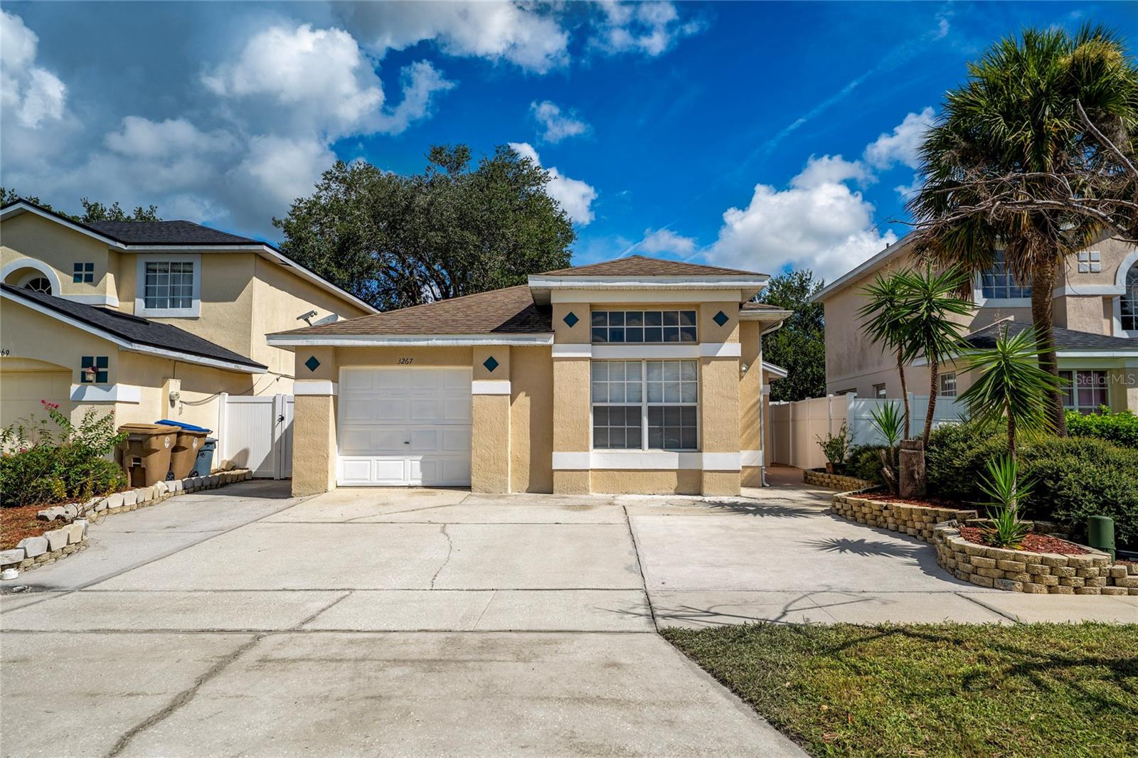 3267 Brewster Dr Property Photo 4