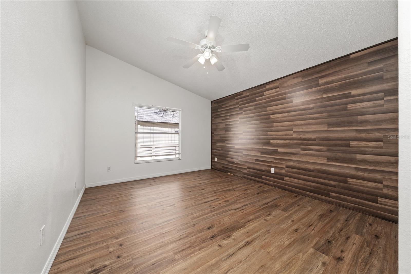 3267 Brewster Dr Property Photo 16
