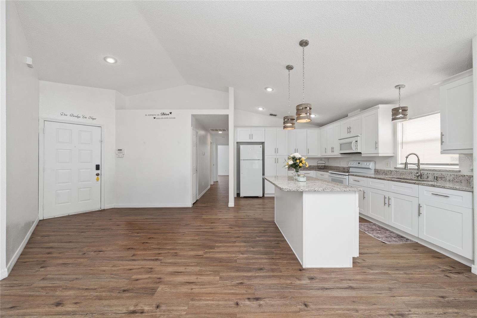 3267 Brewster Dr Property Photo 20