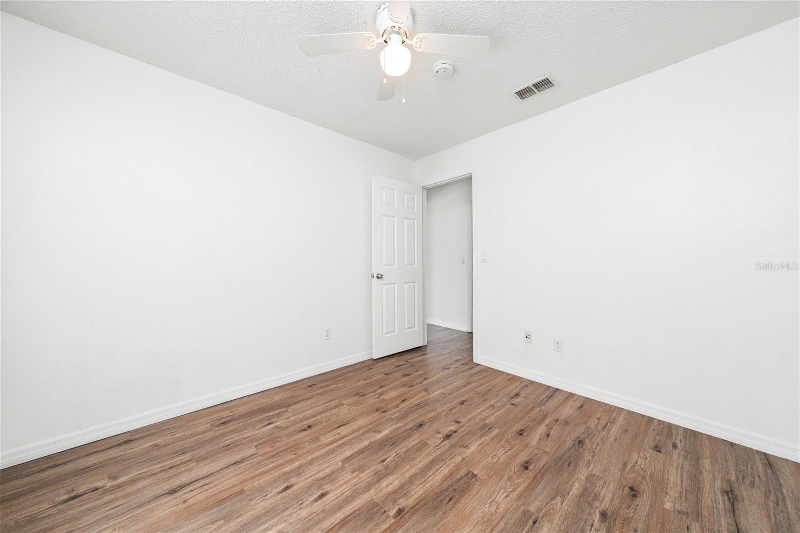 3267 Brewster Dr Property Photo 23