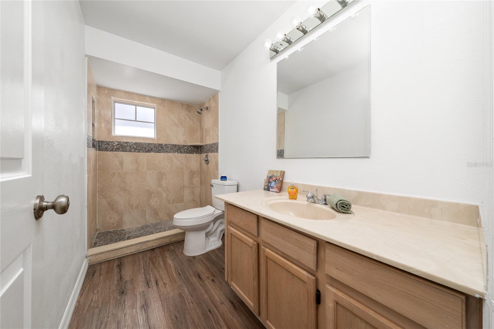 3267 Brewster Dr Property Photo 26