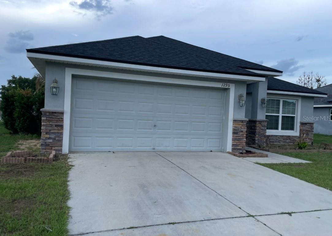 1295 Legatto Loop Property Photo 1