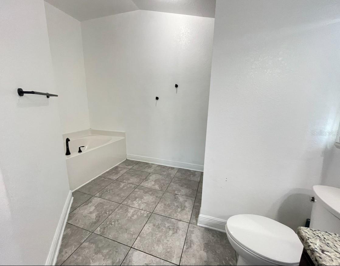1295 Legatto Loop Property Photo 4