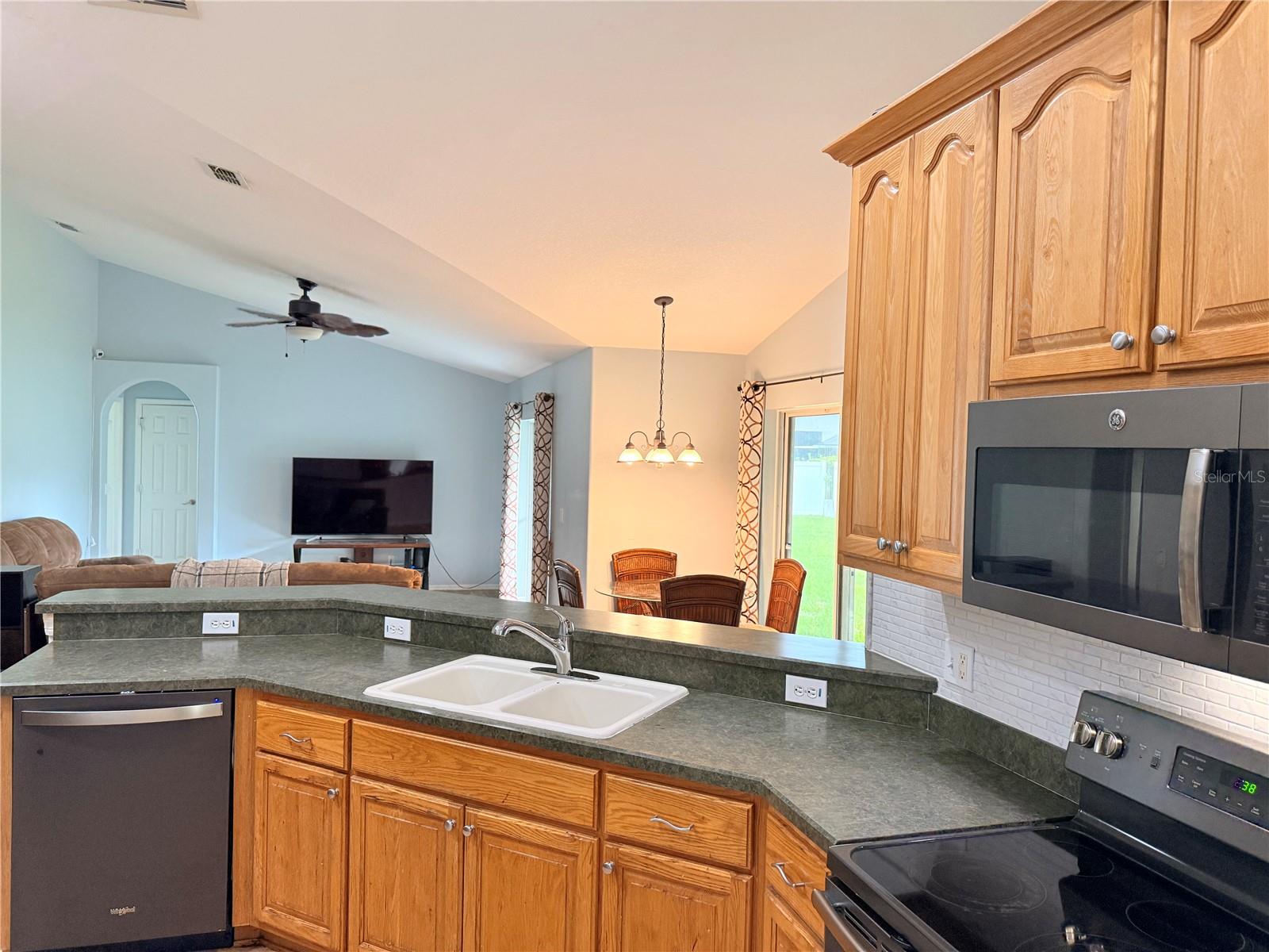 1000 Seneca Trl Property Photo 15