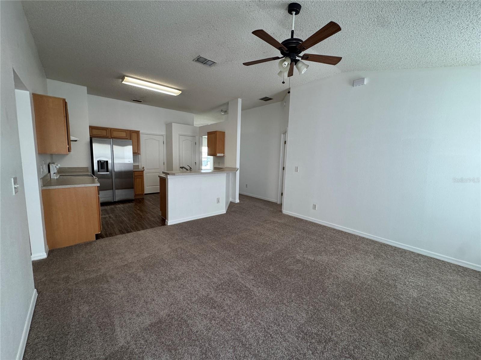 436 Danube Dr Property Photo 4