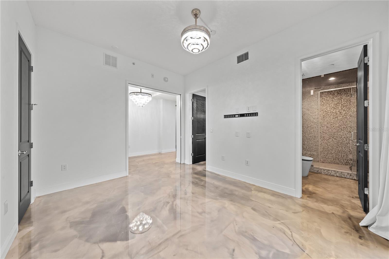 111 E Monument Ave #801 Property Photo 11