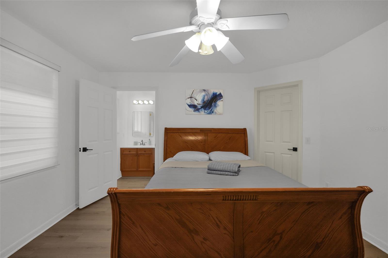 470 Paradise Woods Ct Property Photo 17