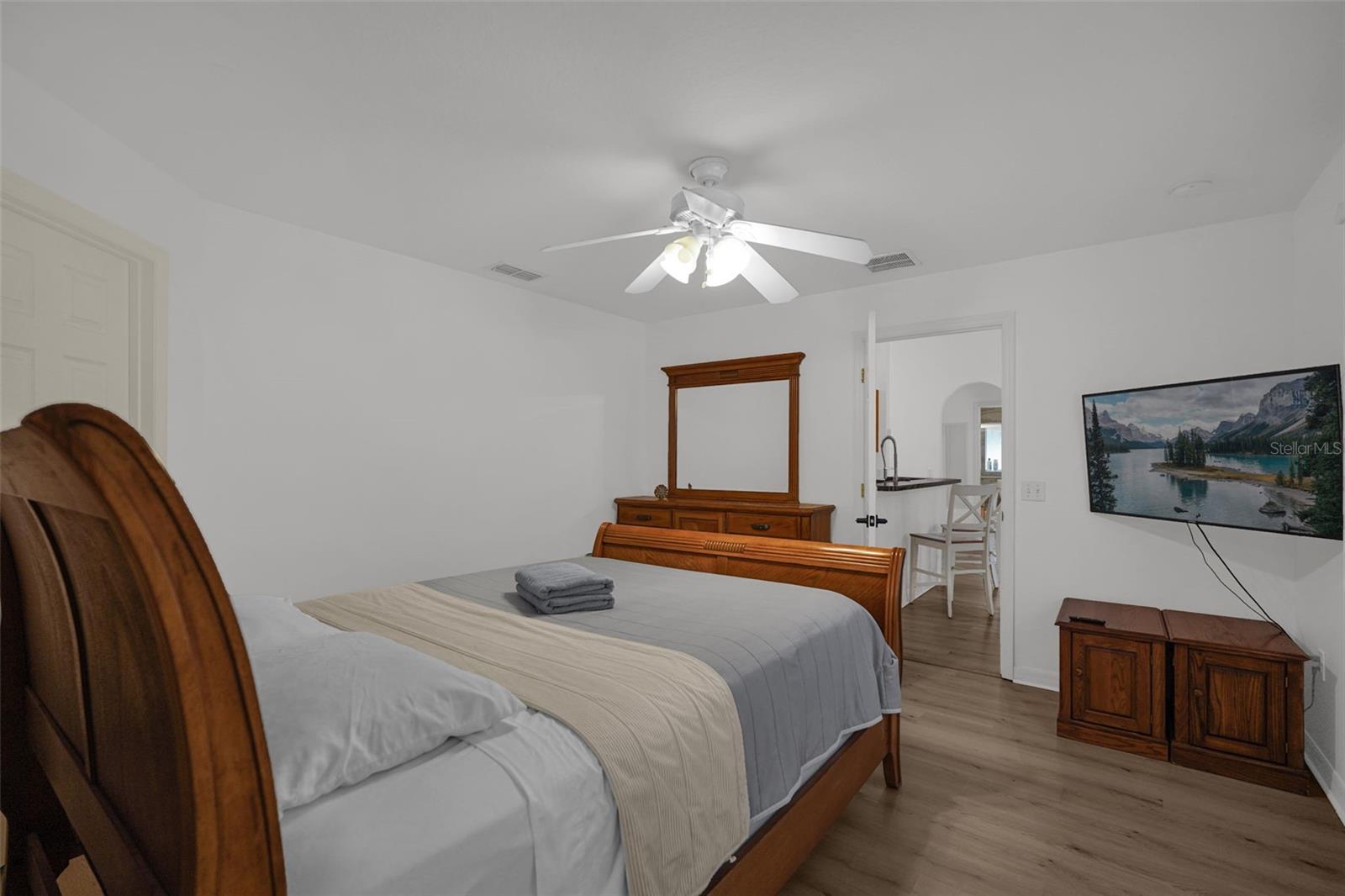 470 Paradise Woods Ct Property Photo 18