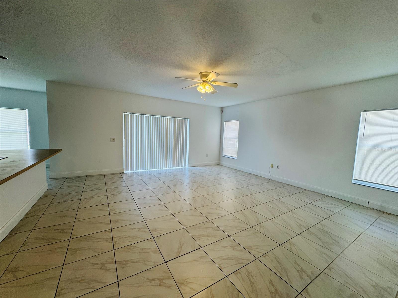 566 Eagle Ct Property Photo 9