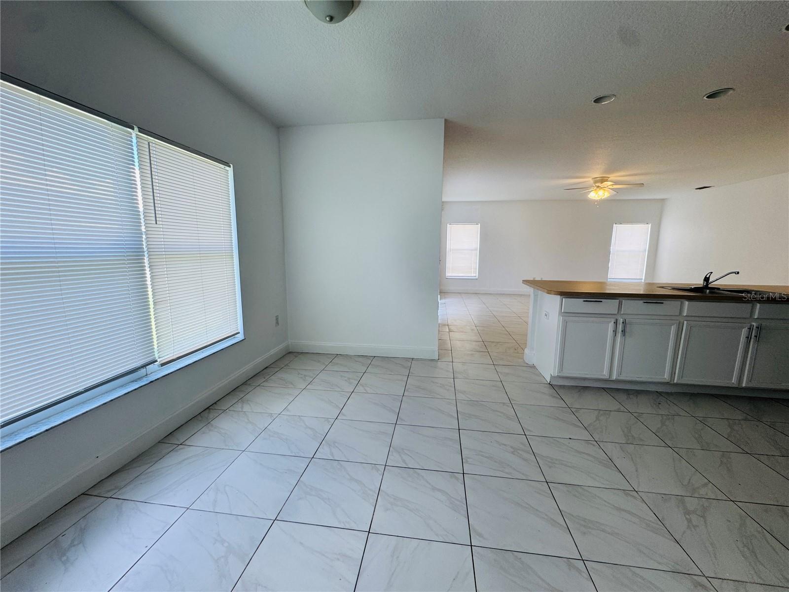 566 Eagle Ct Property Photo 10