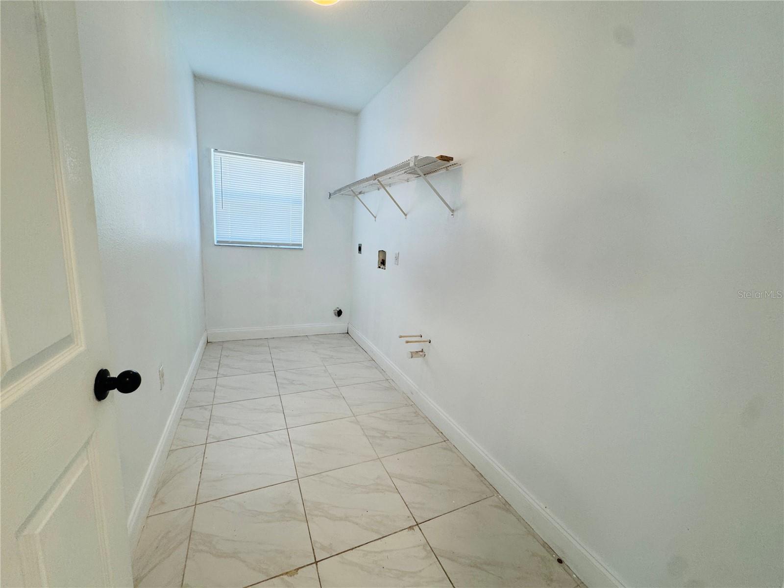566 Eagle Ct Property Photo 11
