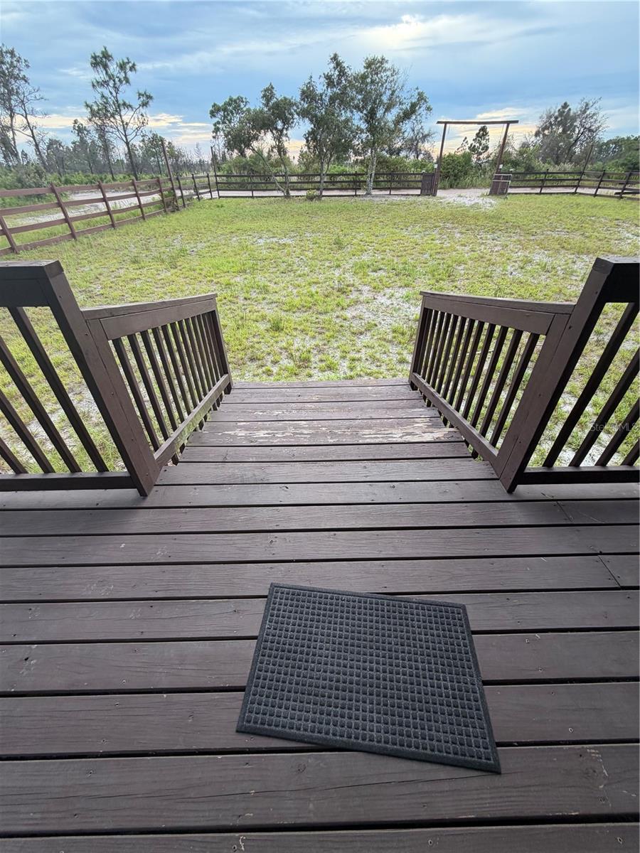 Holopaw Groves Rd Property Photo 3