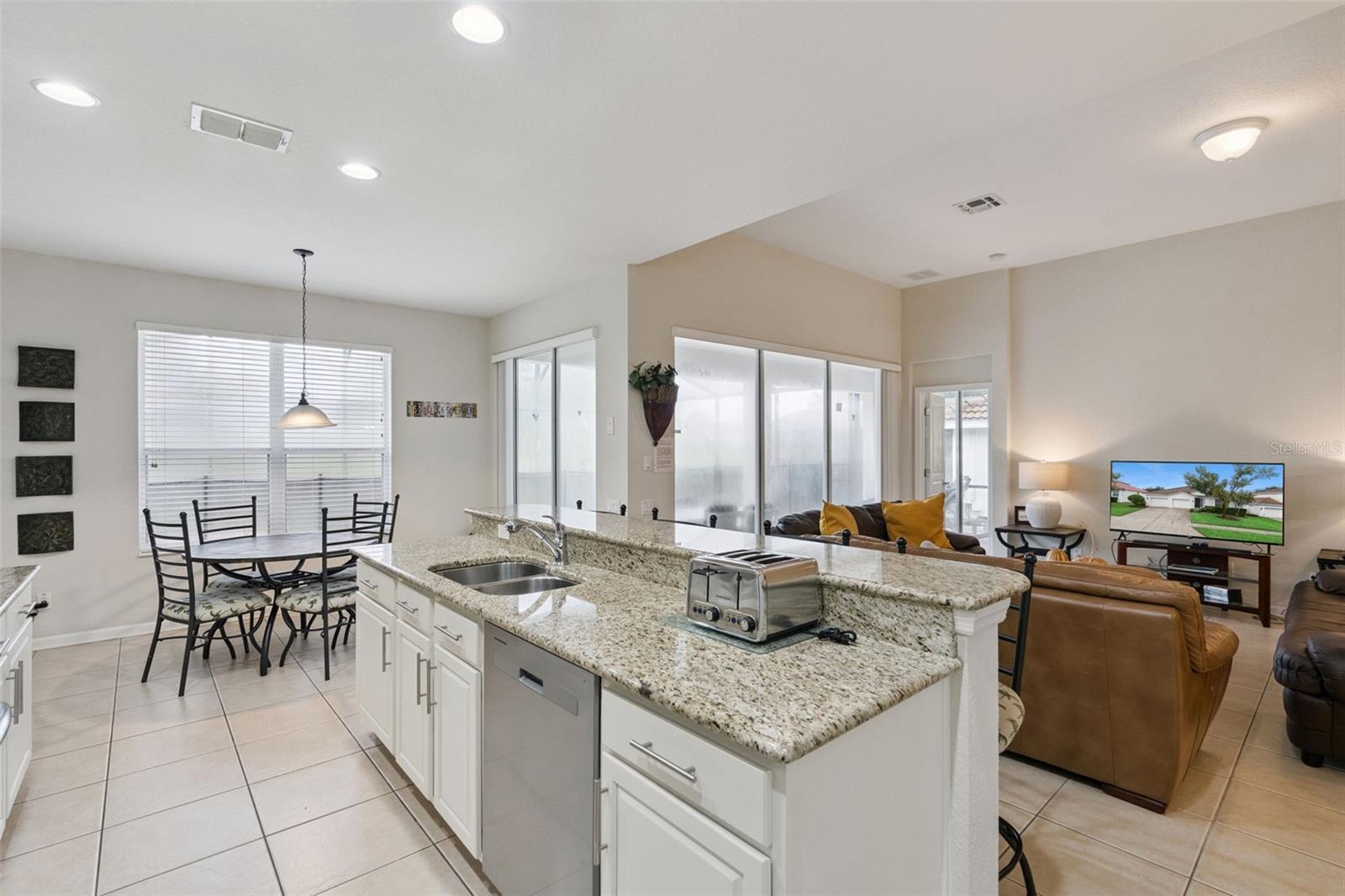 7747 Teascone Blvd Property Photo 11
