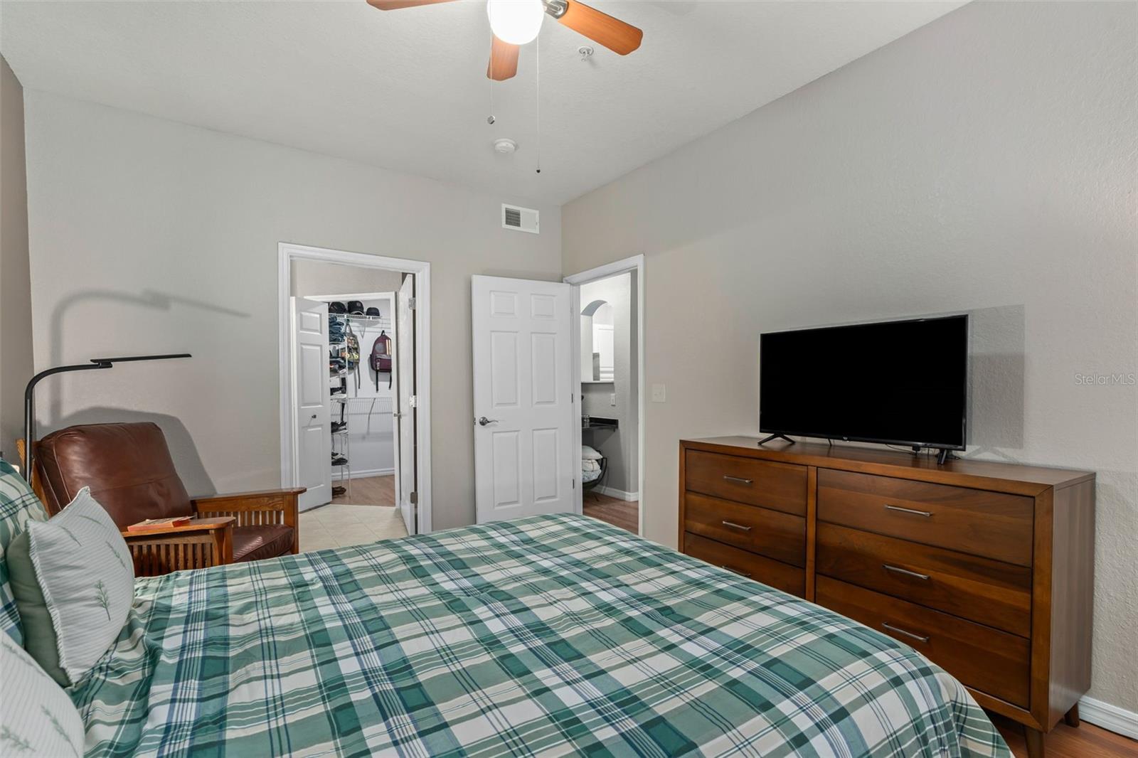 6663 Queens Borough Ave #104 Property Photo 22