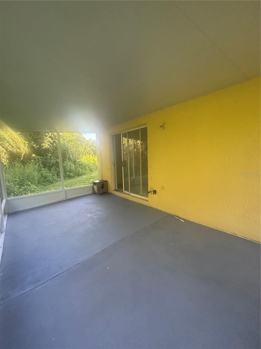 2422 Parsons Pond Cir Property Photo 12