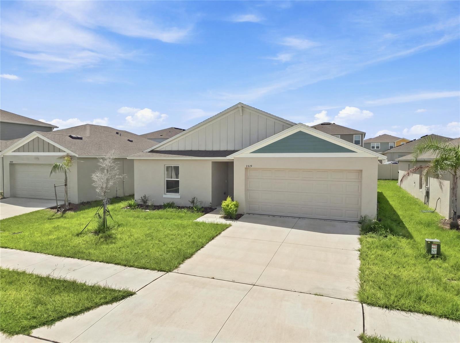 2259 Canyon Oak Dr Dr Property Photo 2