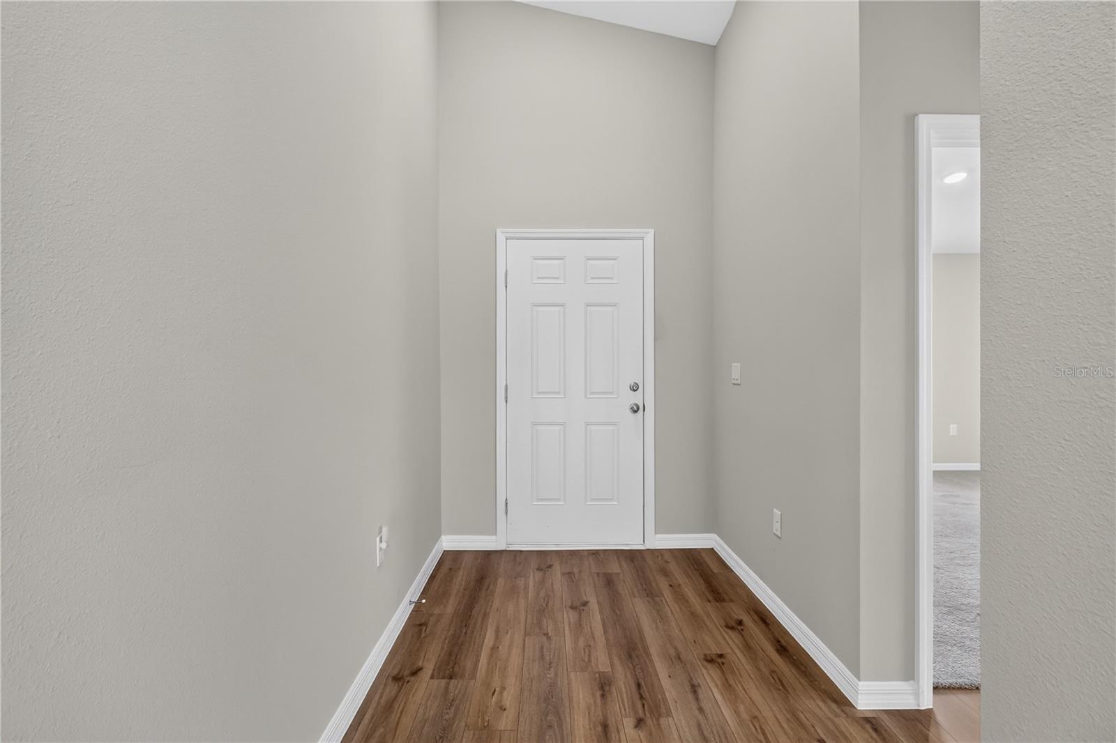 2259 Canyon Oak Dr Dr Property Photo 6